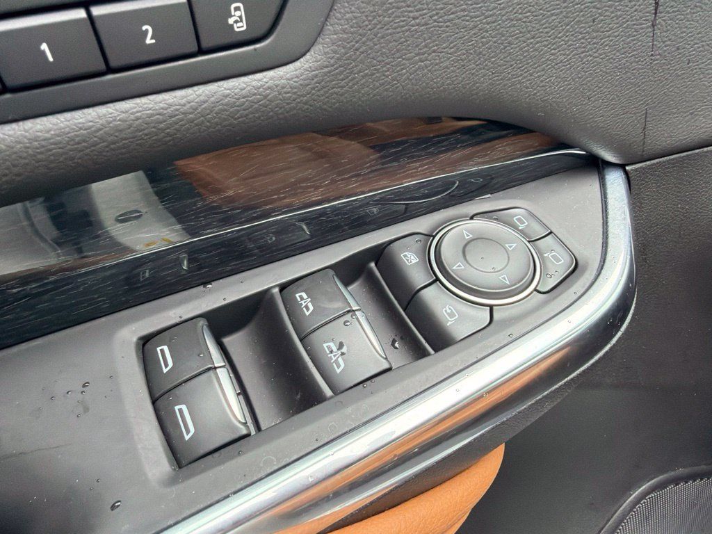 Used 2024 Cadillac XT4 Sport AWD/4WD image 15