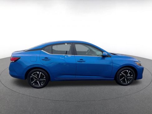 Used 2025 Nissan Sentra SV image 16