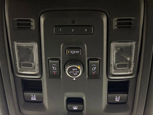 Used 2021 Chevrolet Tahoe Z71 w/ Z71 Off-Road Package image 27