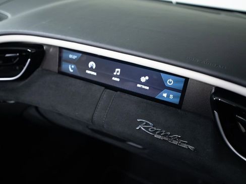 Used 2024 Ferrari Roma Spider RWD image 31