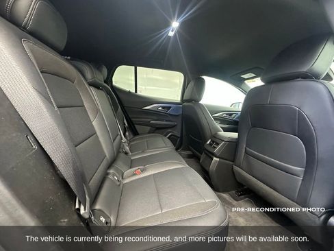 Used 2025 Chevrolet Equinox EV LT w/ Convenience Package image 15