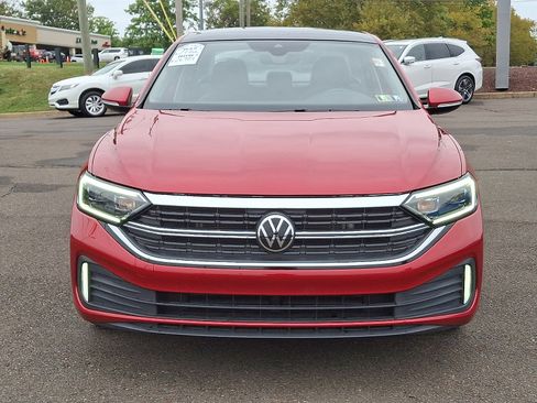 Used 2024 Volkswagen Jetta SEL image 2