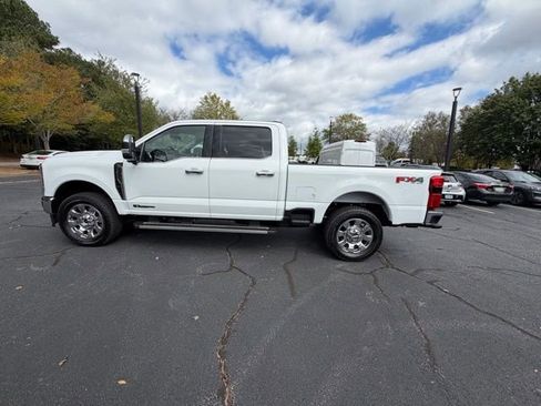 New 2026 Ford F250 Lariat w/ Chrome Package image 3