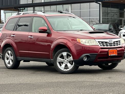 Used 2013 Subaru Forester 2.5XT Touring w/ Popular Pkg 2 AWD/4WD image 2