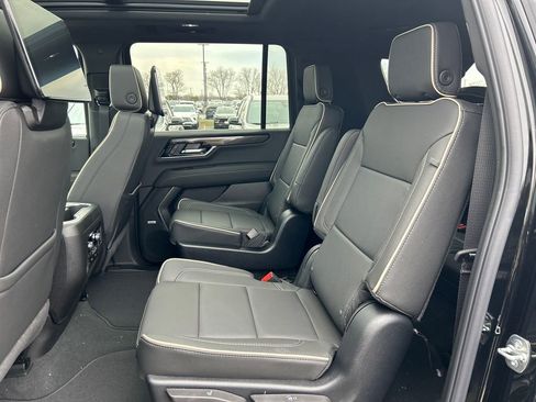 New 2026 GMC Yukon XL Elevation w/ Elevation Premium Package image 32