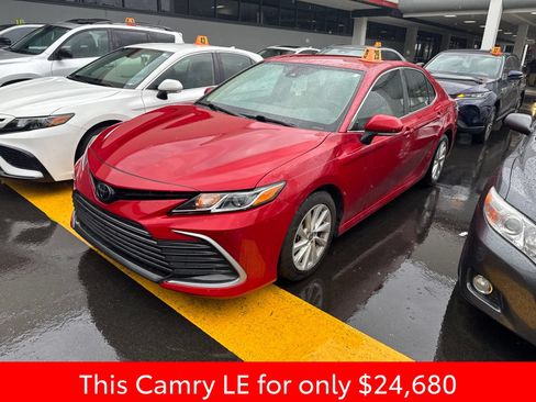 Used 2023 Toyota Camry LE w/ Convenience Package FWD image 3