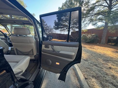 Used 1997 Toyota Land Cruiser image 25