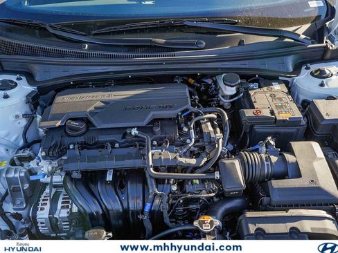 New 2026 Hyundai Elantra SEL Sport FWD image 13
