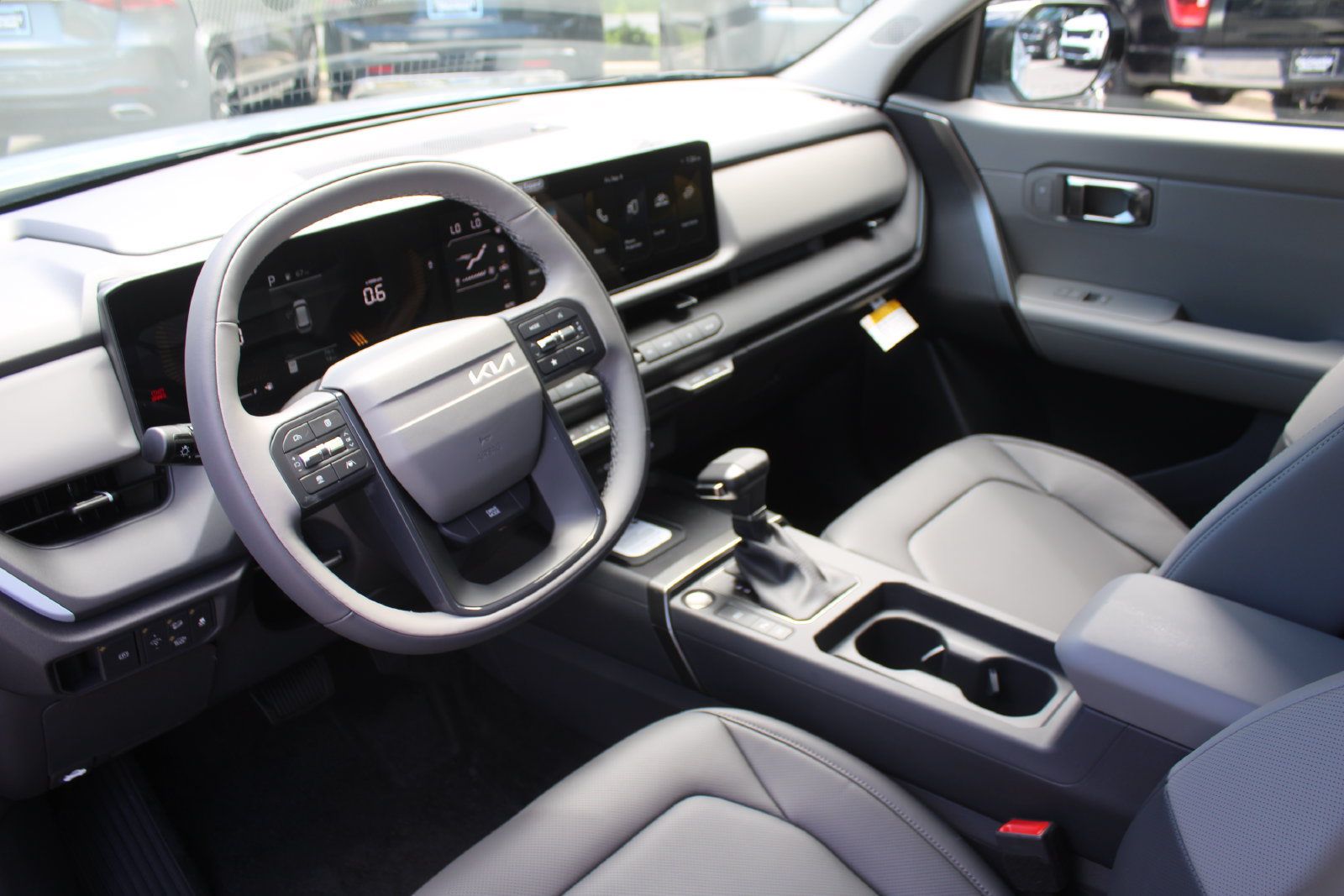 New 2027 Kia Seltos EX w/ EX Panoramic Sunroof Package FWD image 23