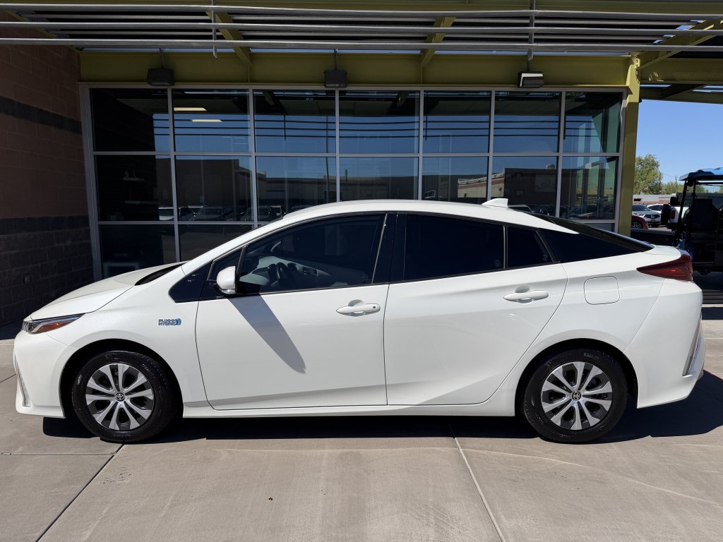Used 2020 Toyota Prius Prime XLE FWD image 7