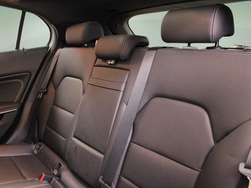 Used 2017 Mercedes-Benz GLA 250 image 25