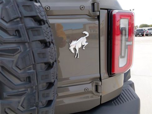 New 2025 Ford Bronco Badlands w/ Sasquatch Package image 22