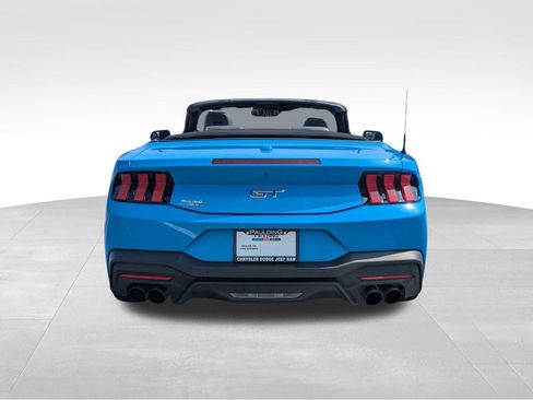 Used 2026 Ford Mustang GT Premium RWD image 5