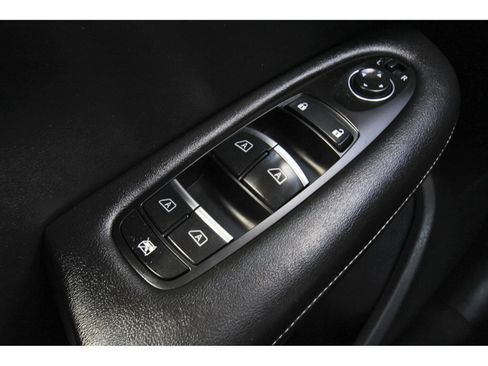 Used 2019 INFINITI QX50 Essential w/ Proassist Package image 23