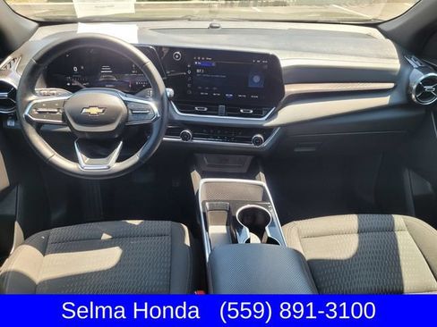 Used 2025 Chevrolet Equinox LT AWD/4WD image 9