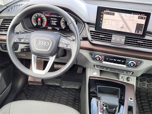 Used 2023 Audi Q5 2.0T Premium Plus w/ Premium Plus Package image 29