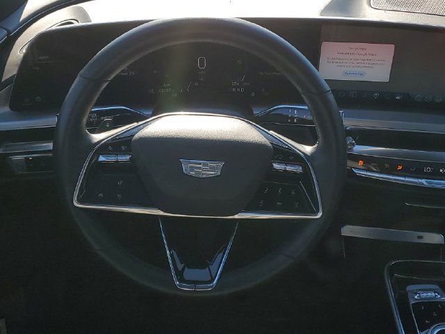 Certified 2024 Cadillac Lyriq Luxury AWD/4WD image 29