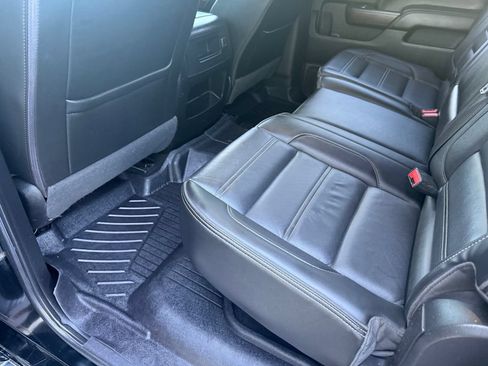 Used 2018 GMC Sierra 3500 Denali w/ Suspension Package, Off-Road AWD/4WD image 35