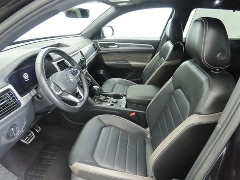 Used 2023 Volkswagen Atlas Cross Sport SEL Premium R-Line image 19