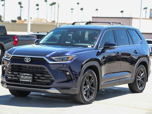 Certified 2026 Toyota Grand Highlander AWD image 3