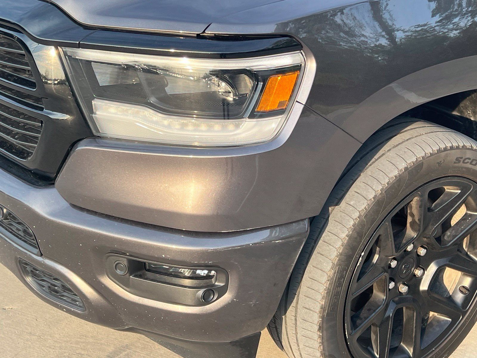 Used 2024 RAM 1500 Laramie AWD/4WD image 11