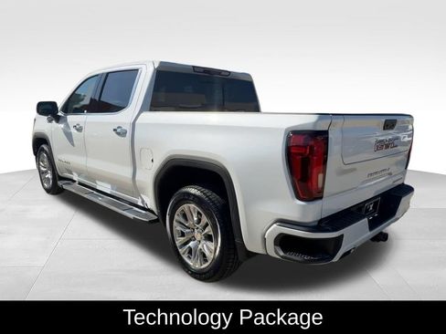 Used 2023 GMC Sierra 1500 Denali w/ Technology Package AWD/4WD image 7
