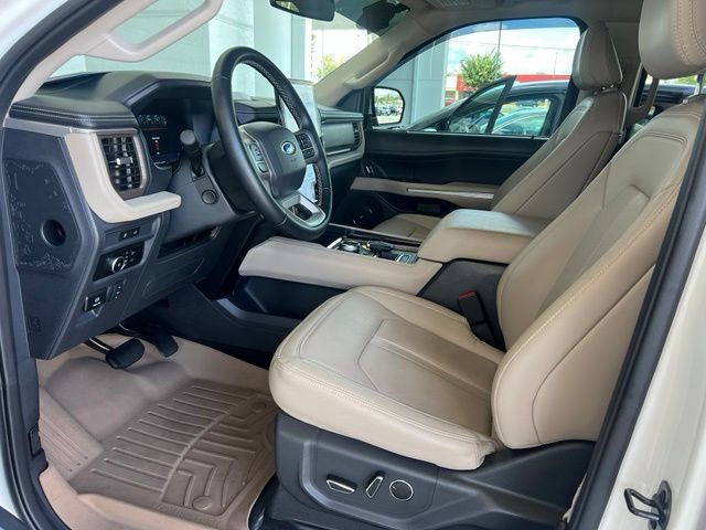 Used 2024 Ford Expedition Max Limited RWD image 6