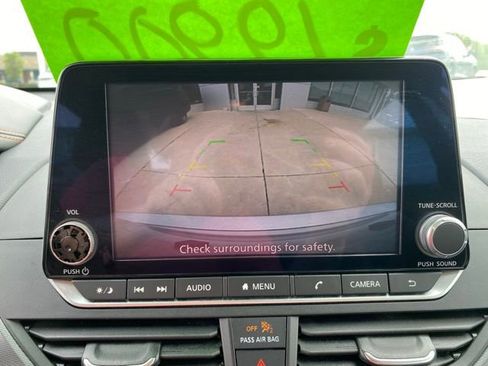 Used 2024 Nissan Altima 2.5 SR FWD image 22