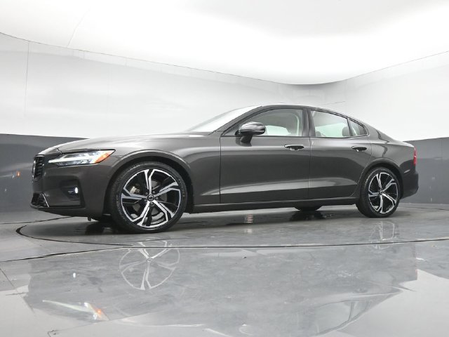 Used 2024 Volvo S60 B5 Plus w/ Climate Package AWD/4WD image 38