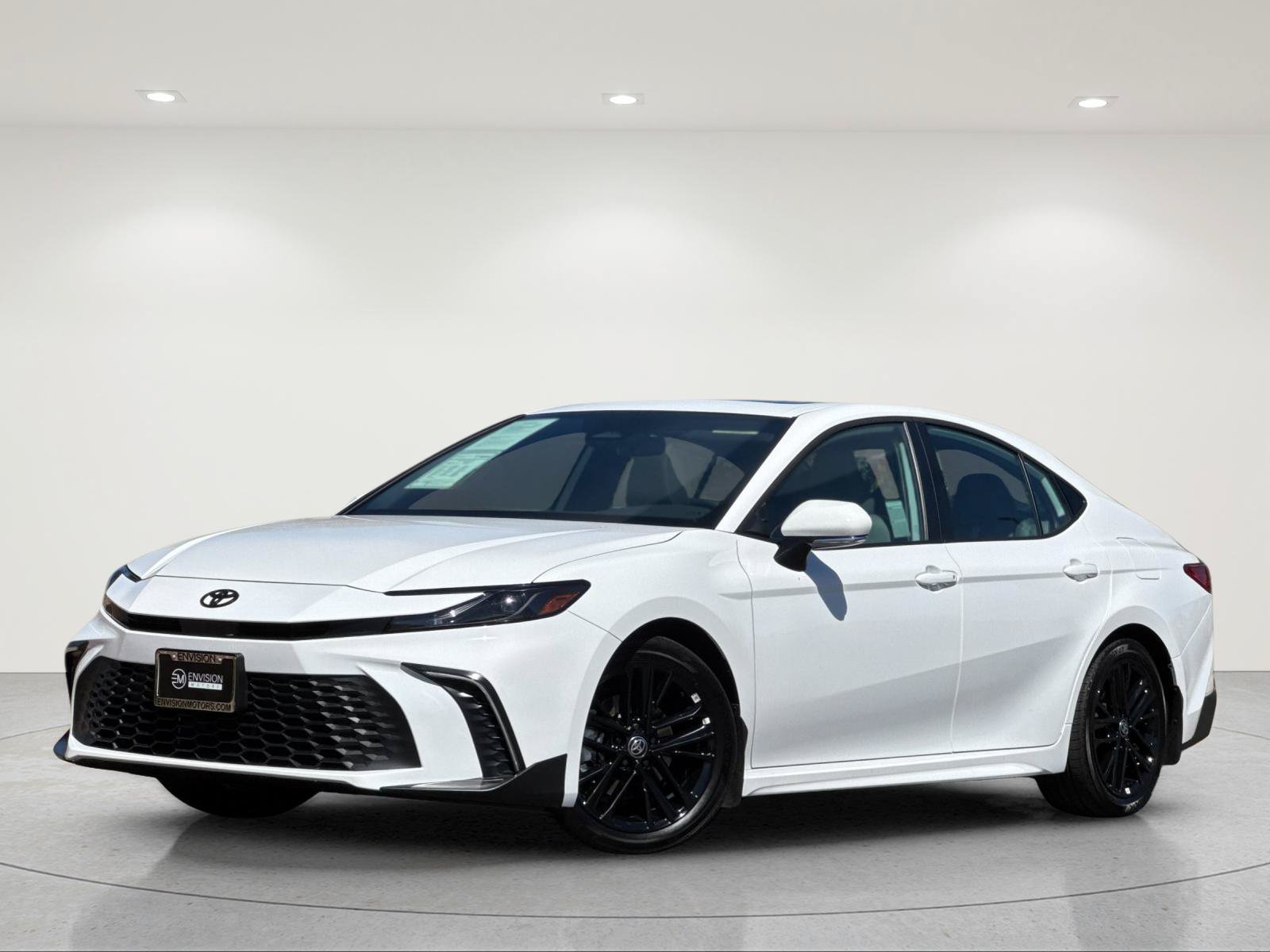 Used 2026 Toyota Camry SE w/ Multimedia Upgrade Package FWD image 2