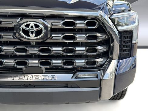 Used 2022 Toyota Tundra Platinum w/ Advanced Package AWD/4WD image 10