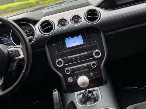 Used 2019 Ford Mustang GT w/ GT Performance Package RWD image 5