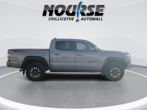 Used 2020 Toyota Tacoma TRD Off-Road w/ TRD Premium Off Road Package image 9