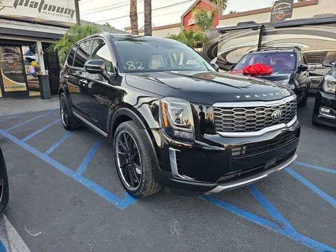 Used 2020 Kia Telluride S w/ S 8 Passenger Seating Package image 1