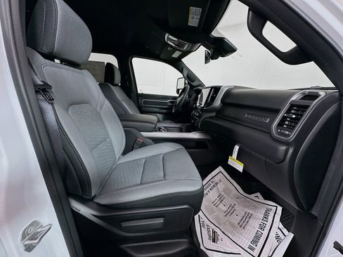 New 2025 RAM 1500 Big Horn AWD/4WD image 22