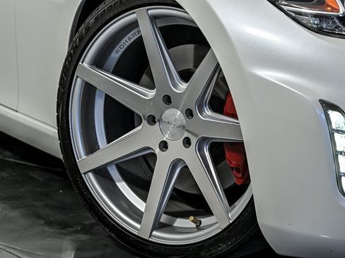 Used 2020 Nissan 370Z Coupe RWD image 3
