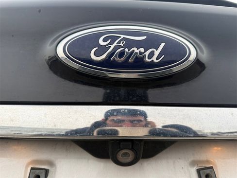 Used 2019 Ford Edge SEL w/ Equipment Group 201A image 17