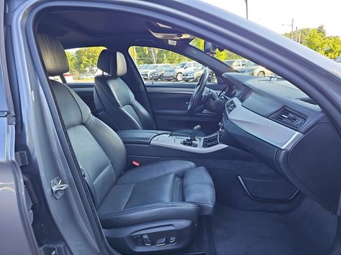 Used 2016 BMW 550i xDrive Sedan AWD/4WD image 11