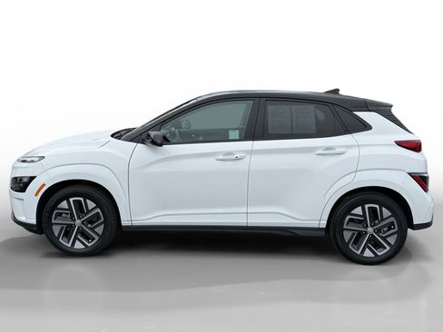 Certified 2022 Hyundai Kona SEL image 2