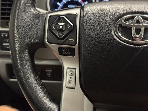Used 2015 Toyota Sequoia Limited AWD/4WD image 24