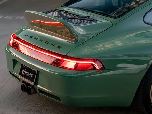 Used 1995 Porsche 911 Coupe image 38