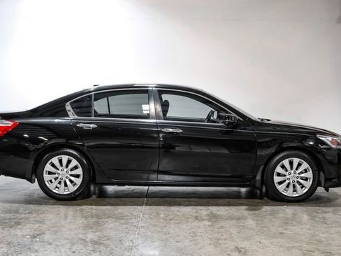 Used 2015 Honda Accord EX-L image 10