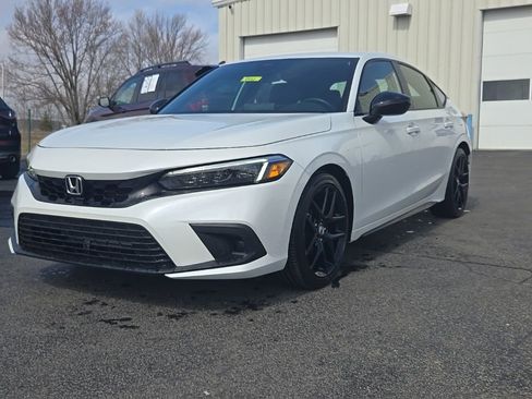 Certified 2024 Honda Civic Sport image 3