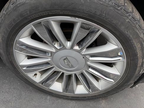 Used 2016 Cadillac Escalade Platinum image 8