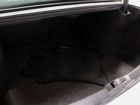 Used 2022 Chrysler 300 Touring image 17