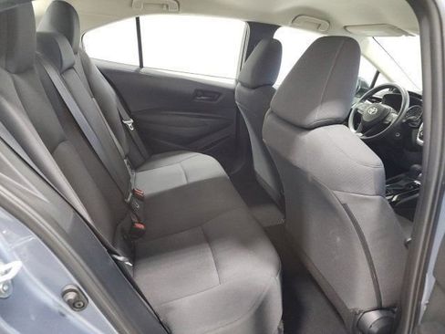 Used 2022 Toyota Corolla LE FWD image 16