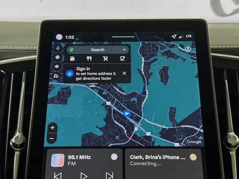 Certified 2026 Volvo XC90 B6 Plus w/ Protection Package Premier image 13