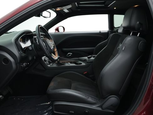Used 2022 Dodge Challenger R/T Scat Pack RWD image 22