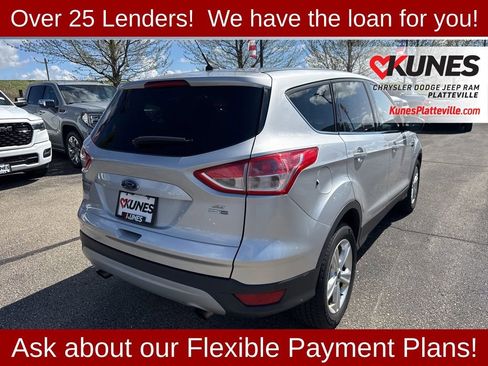 Used 2016 Ford Escape SE AWD/4WD image 3