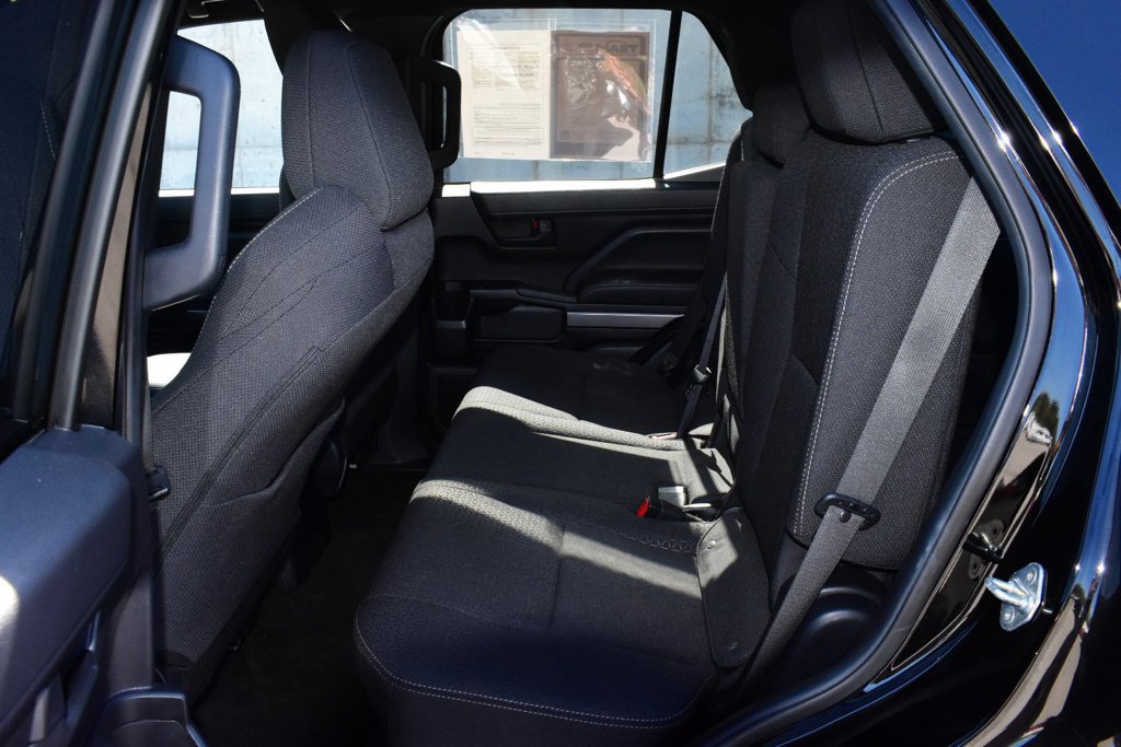 Used 2025 Toyota 4Runner SR5 AWD/4WD image 23